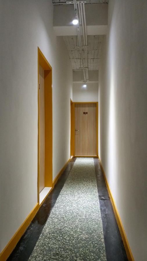 Swf淡水新五福旅館 Sinwufu Hotel Buitenkant foto
