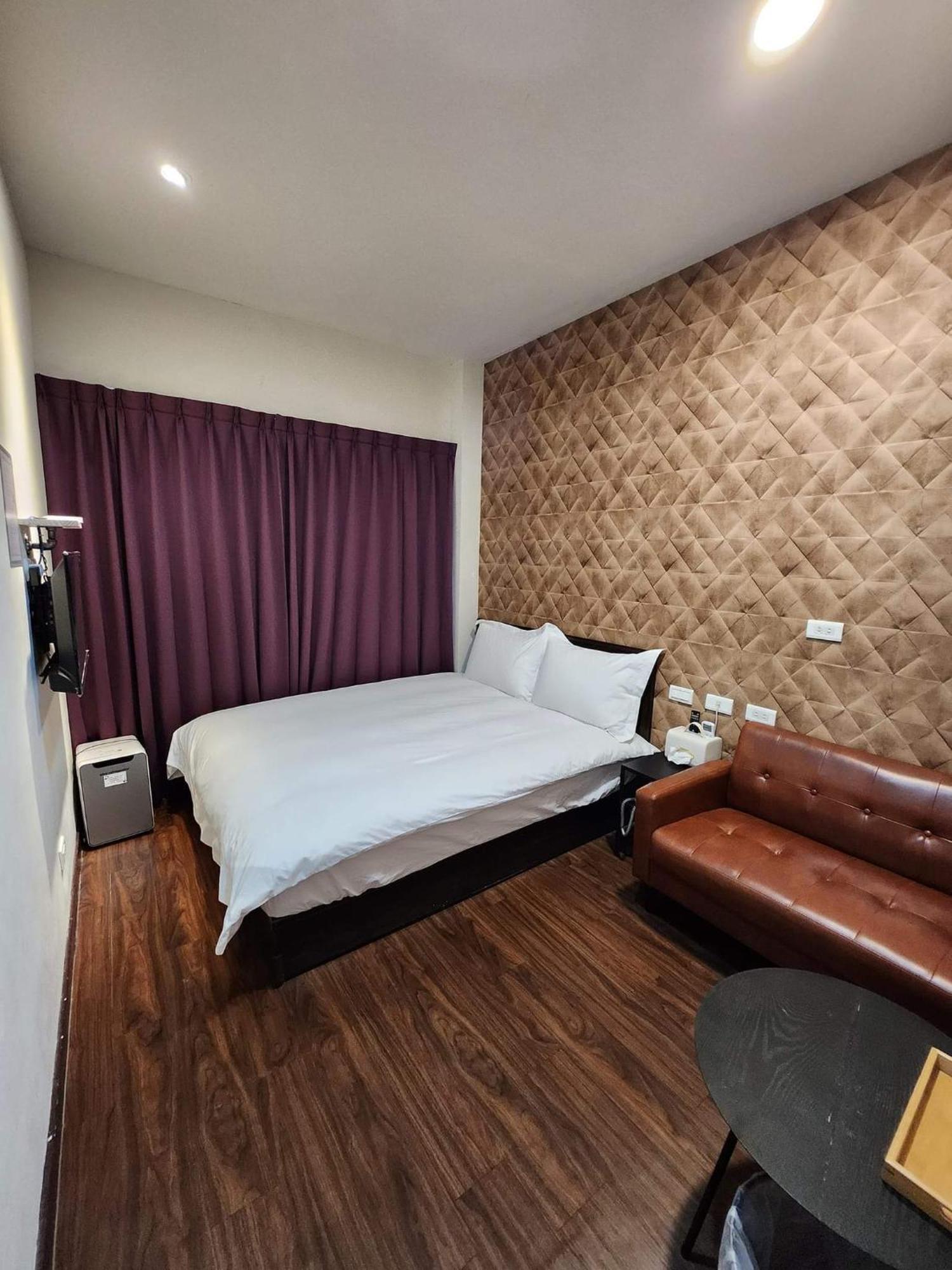 Swf淡水新五福旅館 Sinwufu Hotel Buitenkant foto