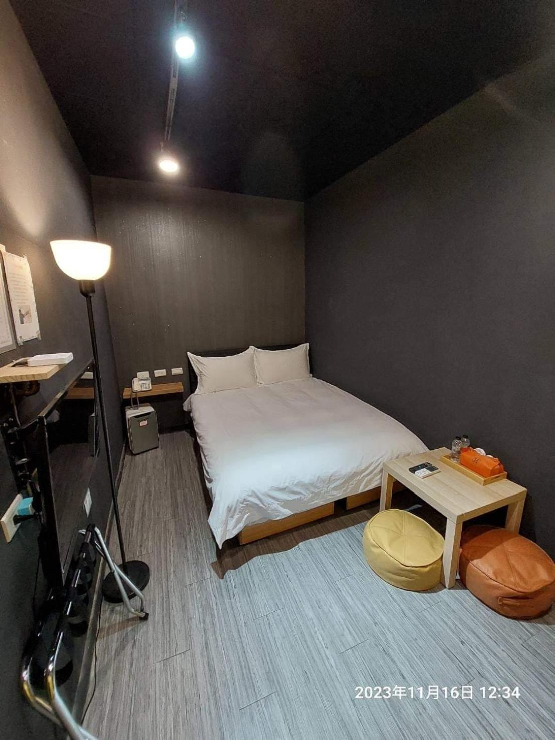 Swf淡水新五福旅館 Sinwufu Hotel Buitenkant foto
